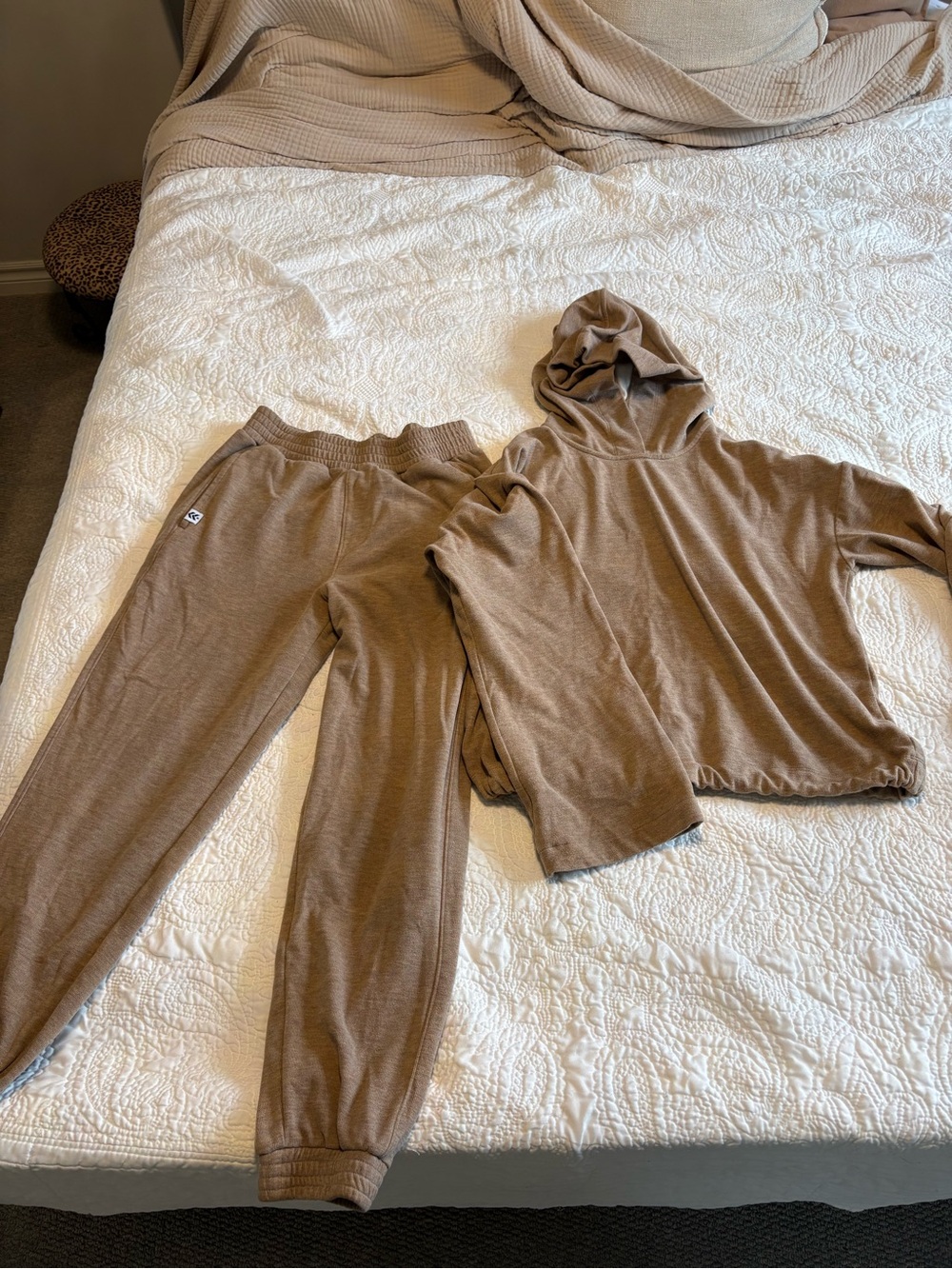 Barry’s Women’s Brown Jogger & Hoody Terry set